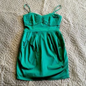 H&M Satin Kelly Green Mini Cocktail Dress with removable straps. Like new.